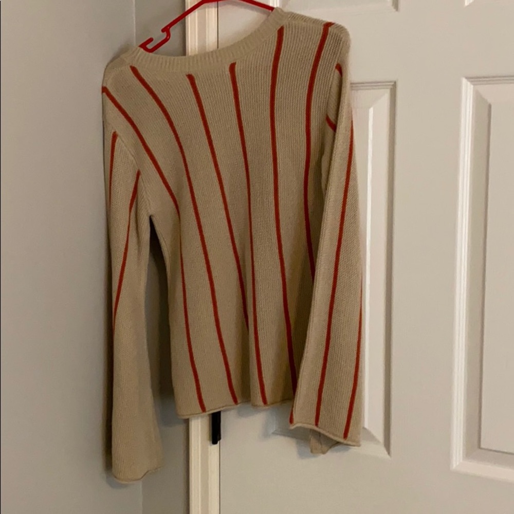 sweater - Picture 2 of 3